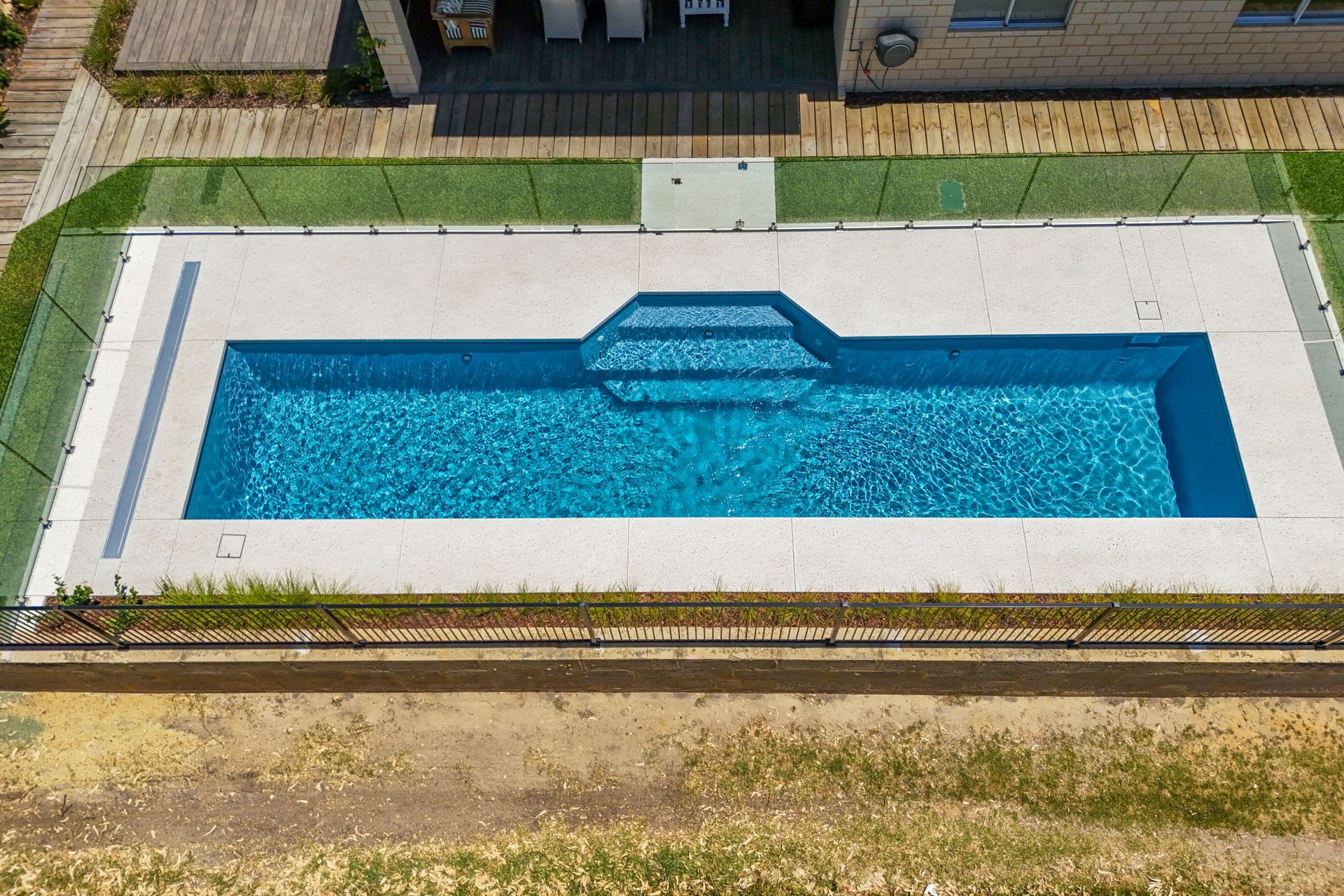 BRP_Lap-Pool_12m_col-hgs_07.jpg