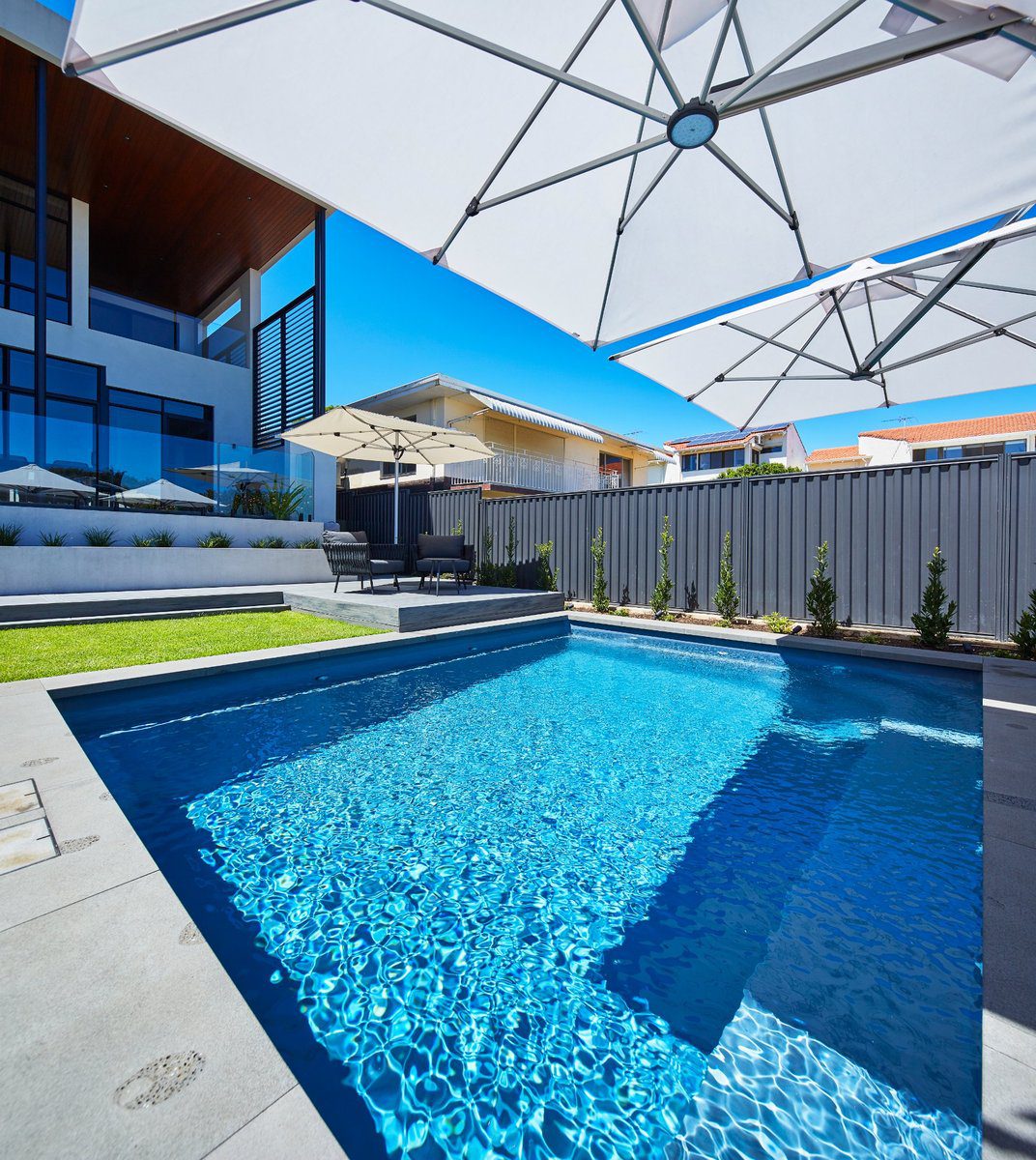 brampton-5-2m-x-4-4m-hampton-grey-shimmer-como-3