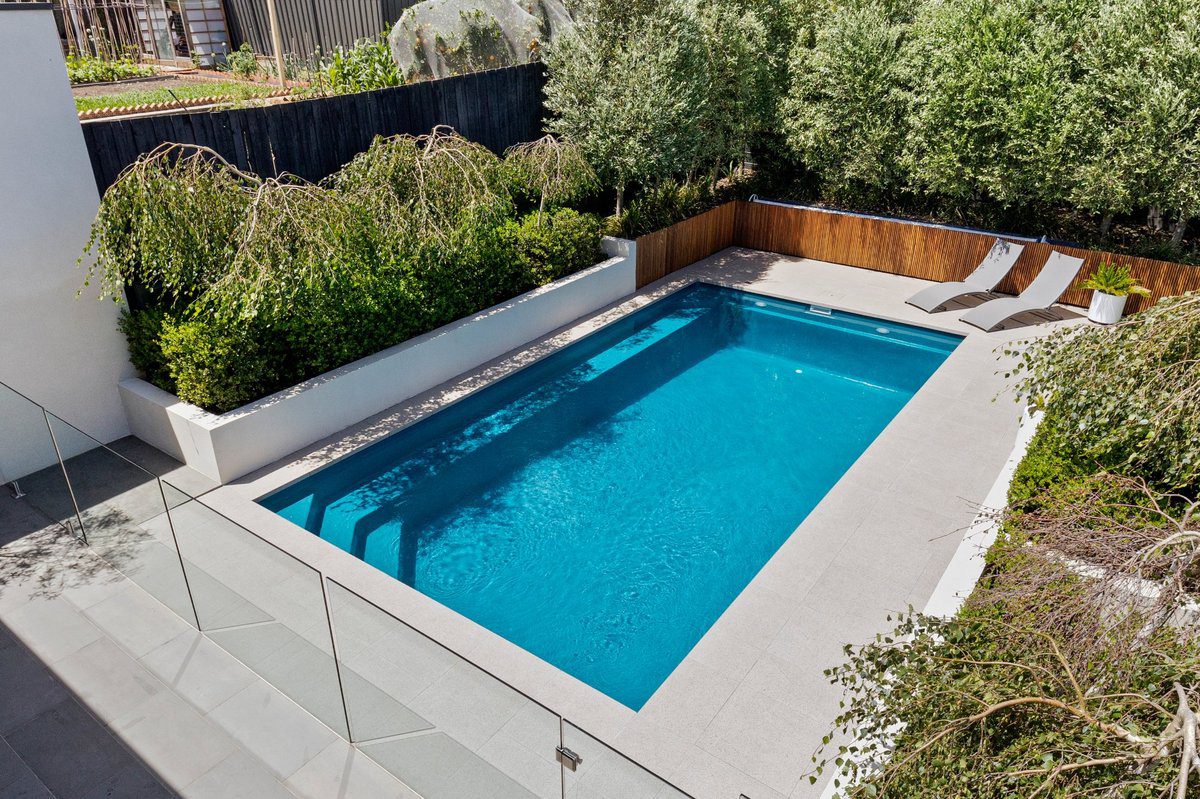 brampton-8.2m-x-4-4m-royal-jade-shimmer-mar2026-7