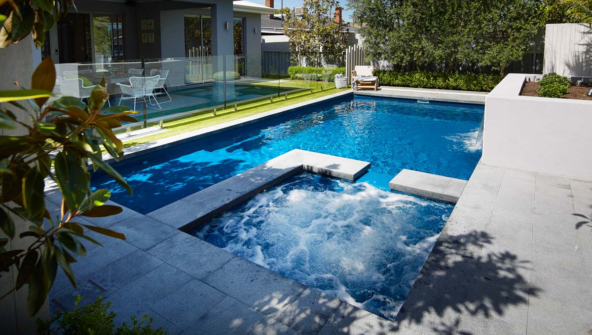 Brooklyn Royal Jade Shimmer 7.6m x 4.4m