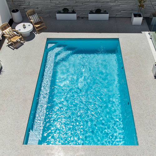 cottesloe-6m-4m-polo-white-sparkle-clarkson-featuredimage-1