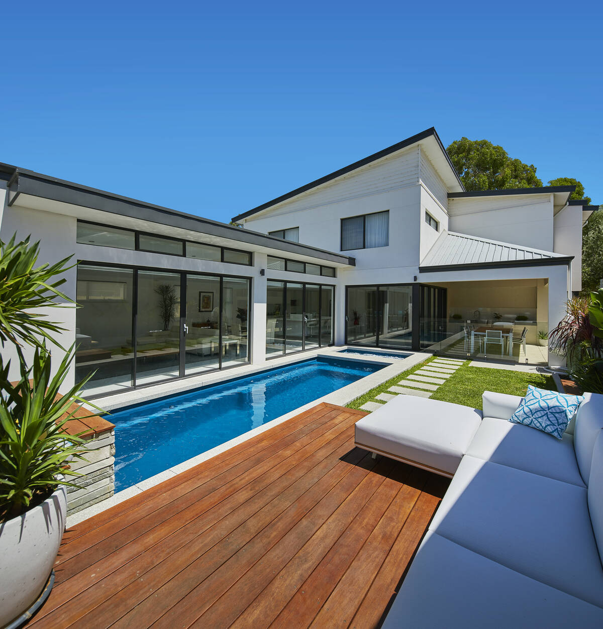 monaco-slimline-7-2m-hamilton-spa-hampton-shimmer-5.jpg