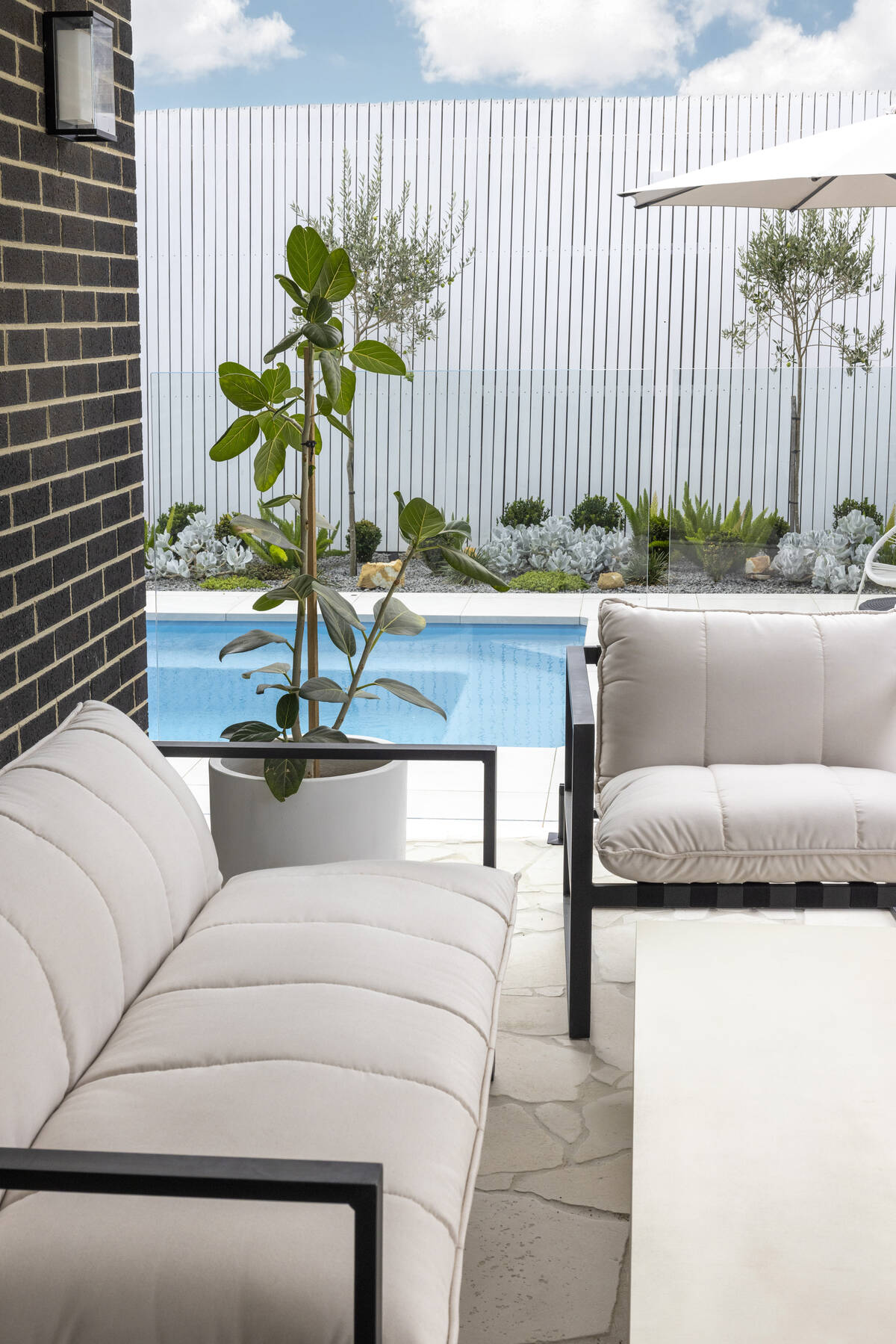 monaco-slimline-7-2m-sky-blue-shimmer-1.jpg