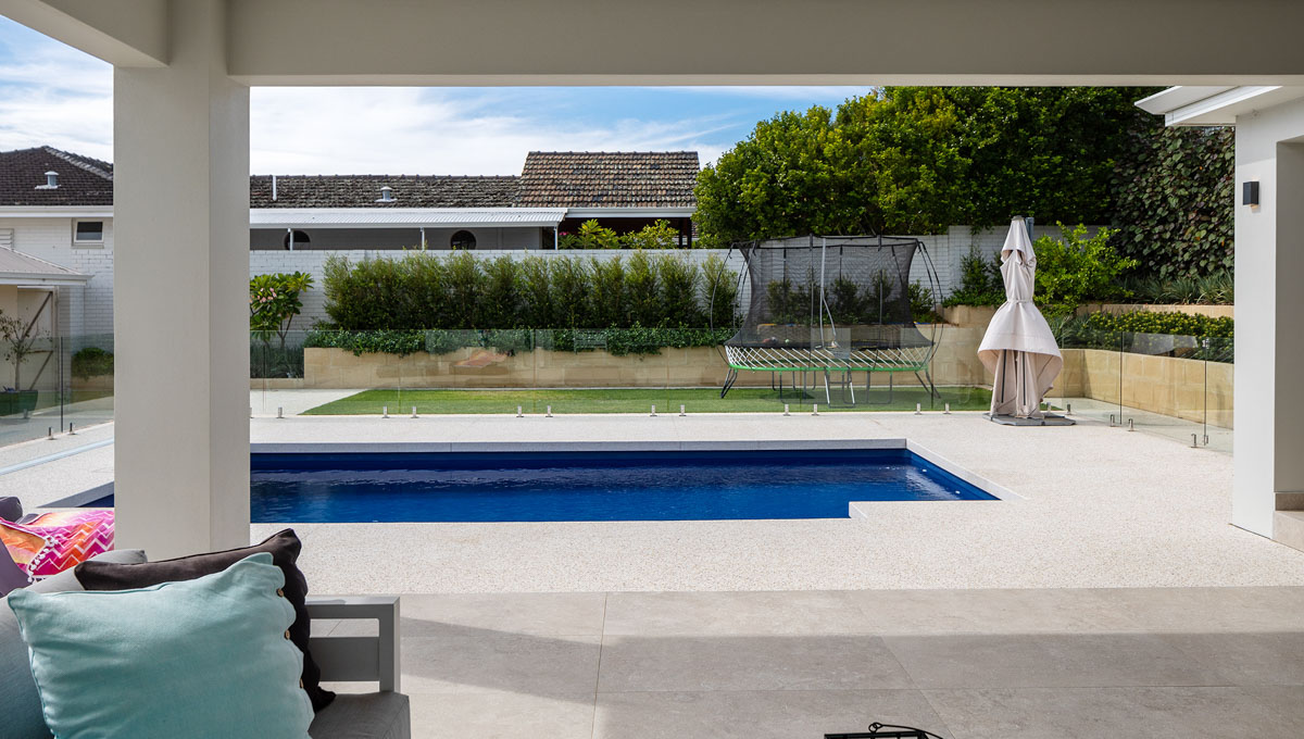 venice-9.5m-4.4m-royal-ocean-shimmer-bicton-galleryimage-6.jpg